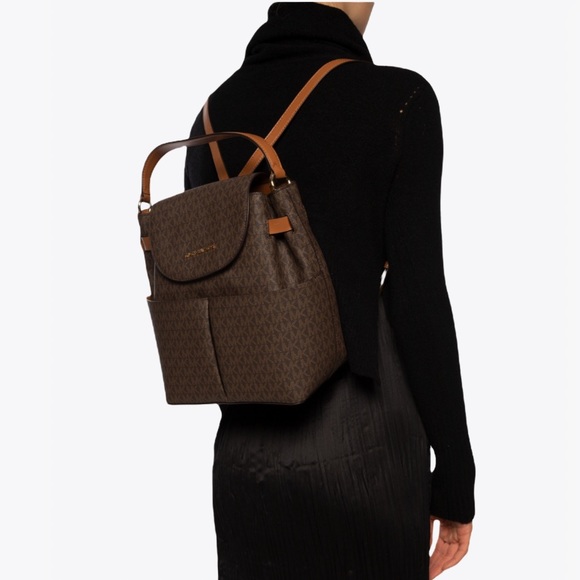 Michael Kors Large Convertible Backpack Women’s Bags - Picture 3 of 17